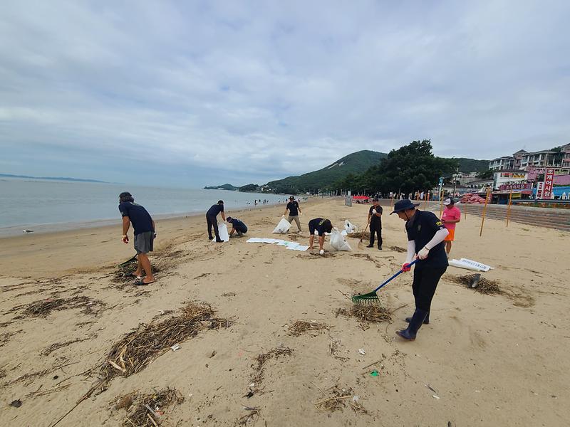화도면_동막자율방범대,_동막해변_해안쓰레기_수거_(2)