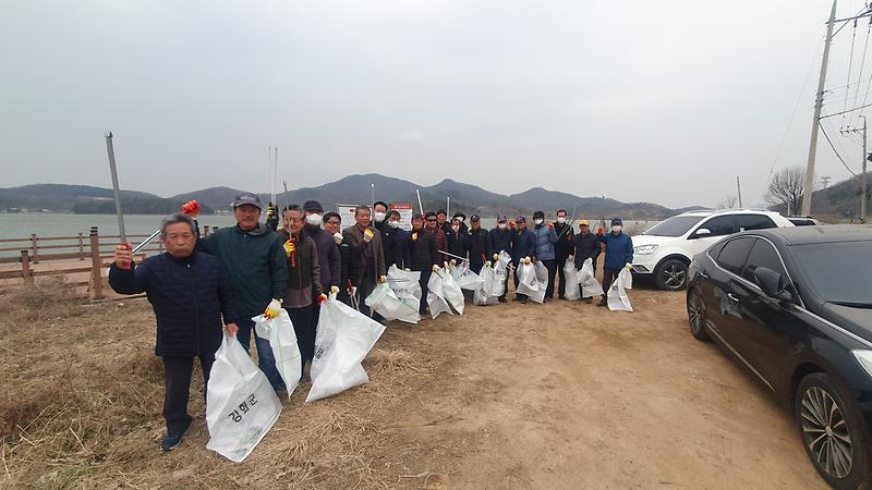내가면_노인회_해안쓰레기_수거_(1)