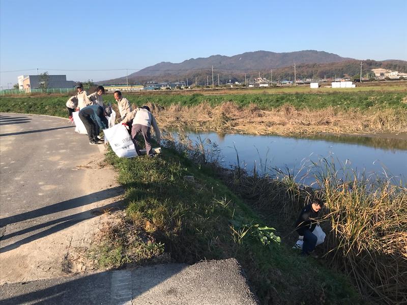송해면_주민자치위원회,_다송천_환경정화_활동