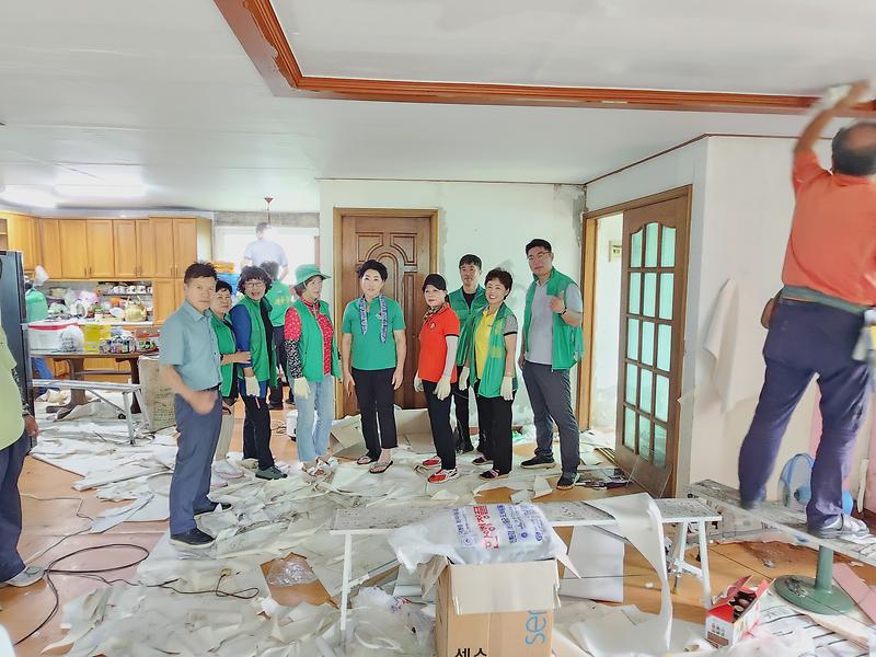 양도면_새마을남녀지도자_집_고쳐주기_(1)