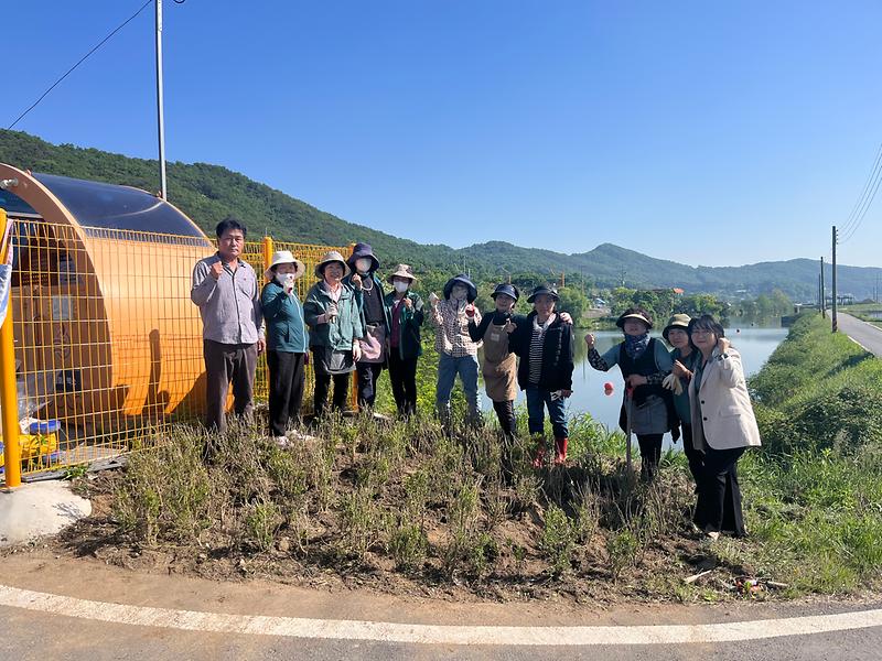 양사면_지역사회보장협의체,_덕하천에_클린화단_조성
