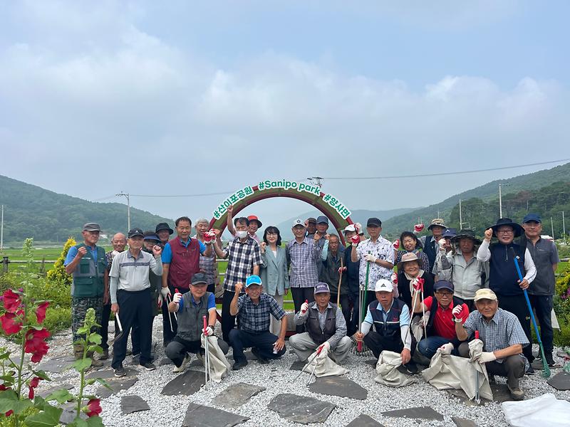 양사면_노인회,_장마철_대비_도로변_정비_(1)