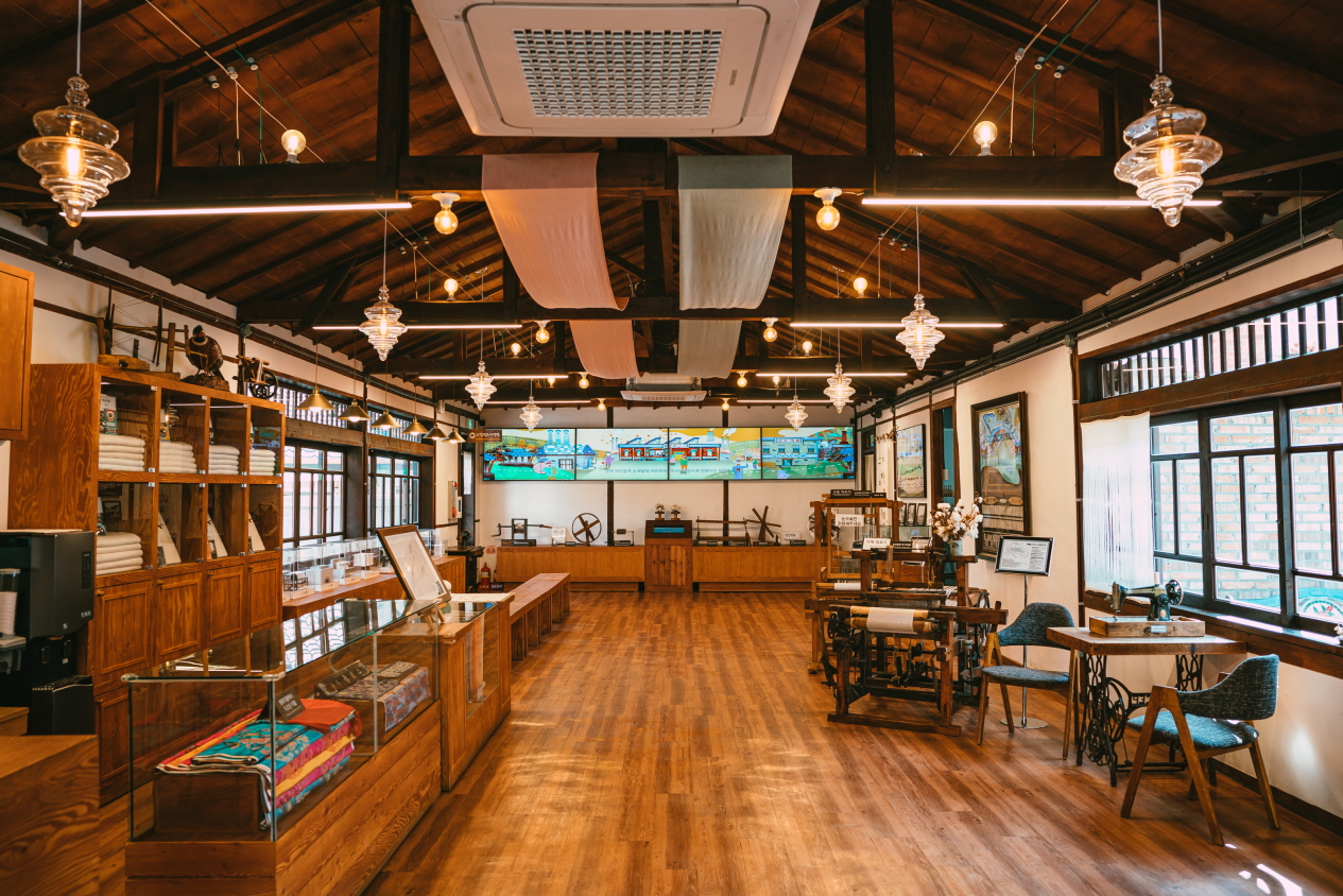 강화군,_청정_이미지_회복_여름철_관광_마케팅_본격화(4_소창체험관)