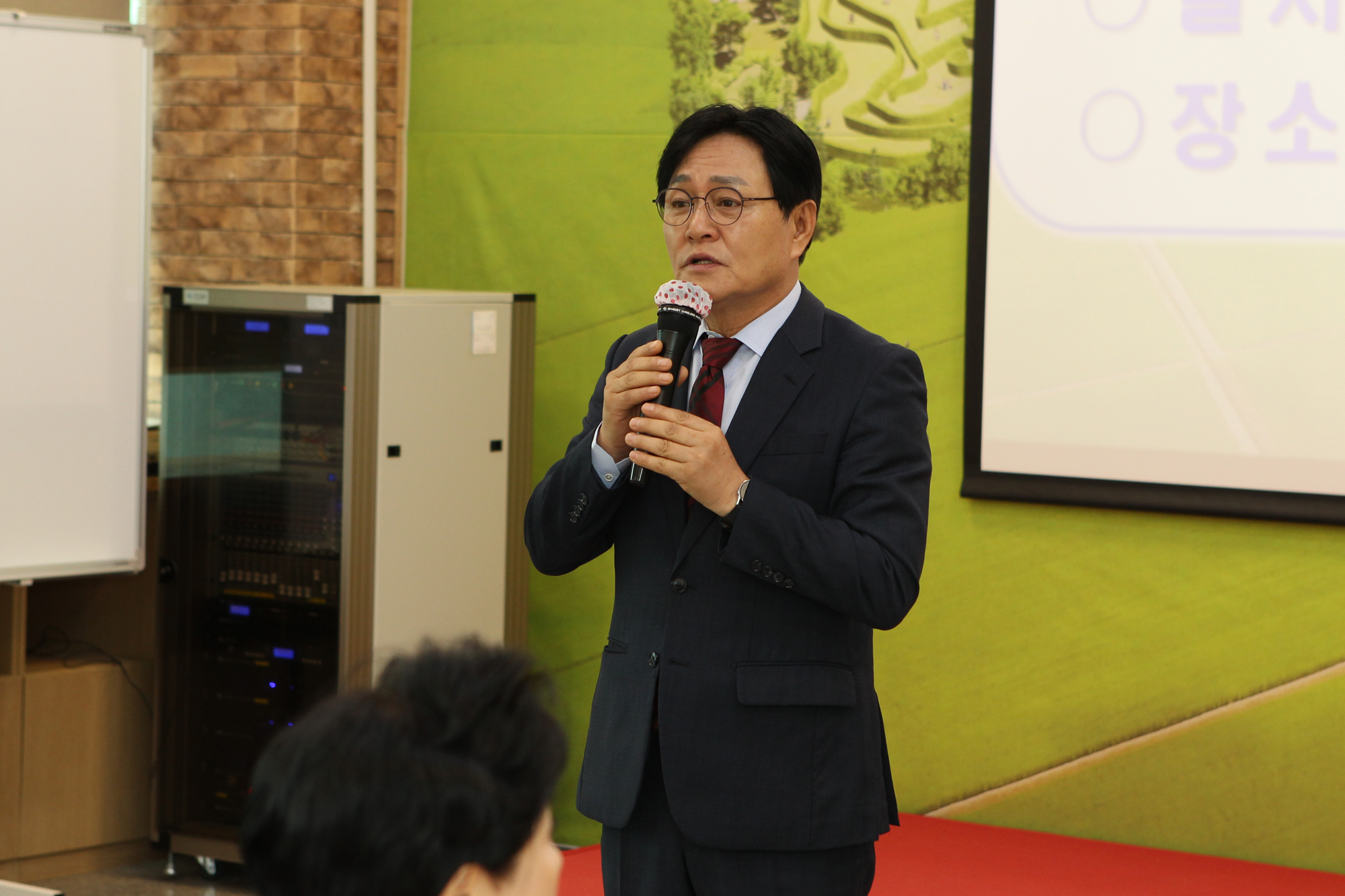 강화군,_치유농업_프로그램에_어르신_마음에_활짝(2_프로그램에_참석한_박용철_군수)