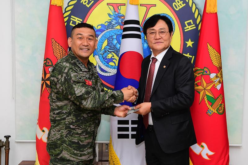 1_박용철_강화군수,_추석_맞이_군부대_위문(2_해병대_5여단_방문)