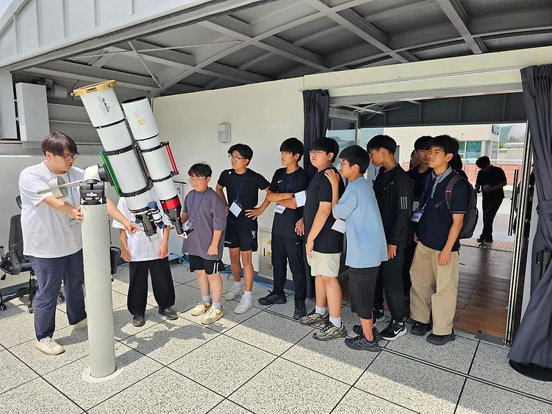 강화천문과학관,_태양_극대기_맞아_특별프로그램_운영(2_태양_관측_모습)