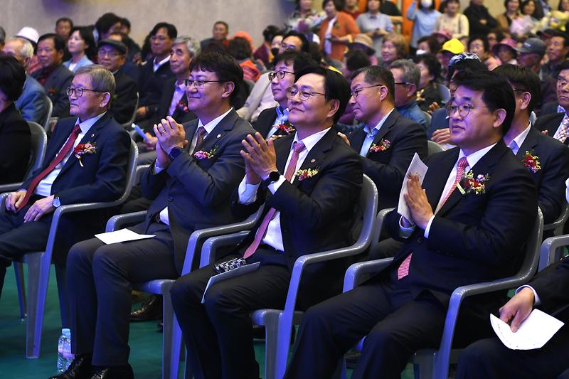 강화군,_어버이날_기념행사_성황리에_개최(2)