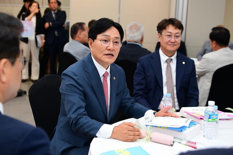 강화군_군민통합위원회_공식_출범(2__박용철_군수)