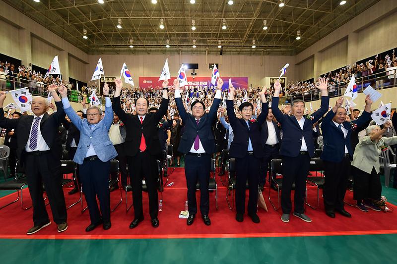 강화군,_과거와_미래를_잇는_제80주년_광복절_경축식으로_감동_선사(2)