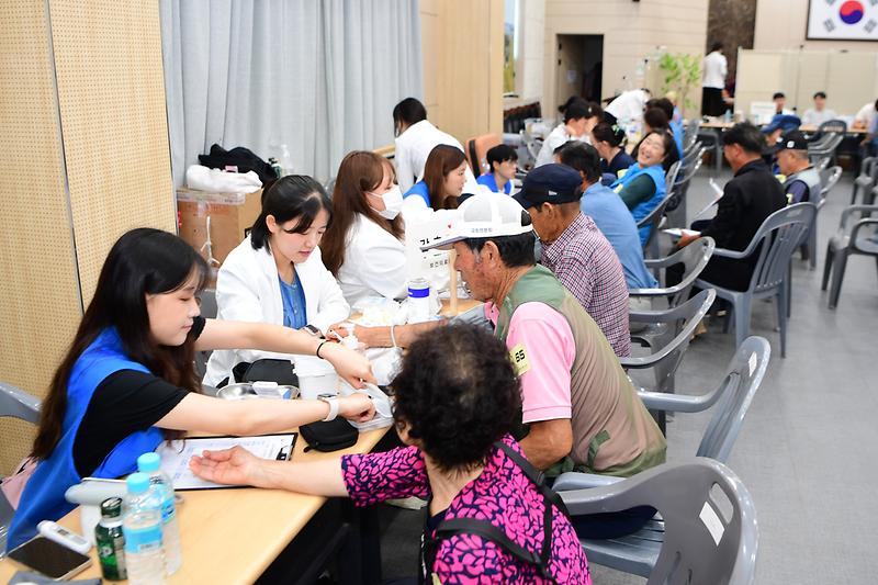 강화군,_교동․삼산서_찾아가는_농촌왕진버스_운영(2)