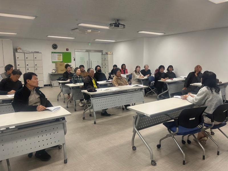 강화군_노인문화센터,_프로그램_간담회_통해_소통과_협력_강화