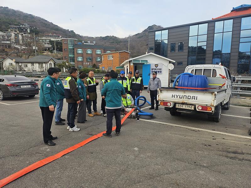 강화군,_여름철_풍수해_대비_종합_대책_본격_가동(양수기_가동훈련_모습)