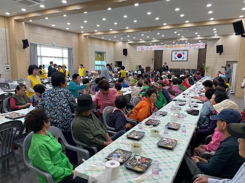 강화군자원봉사센터,_한국글로벌셰프고등학교와_‘참!_좋은_사랑의_밥차’_행사_진행