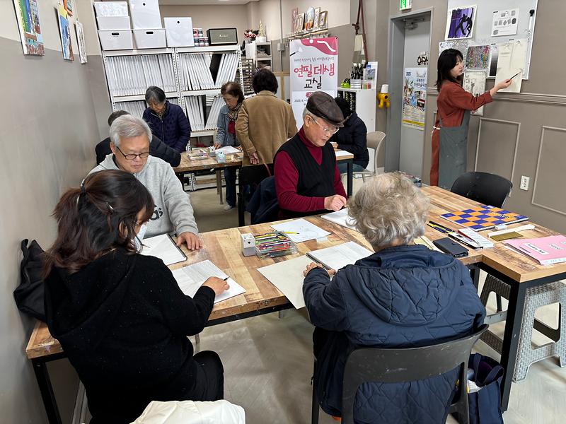 강화군노인복지관,_여가문화_보급사업_프로그램_개강(연필_데생_교실)