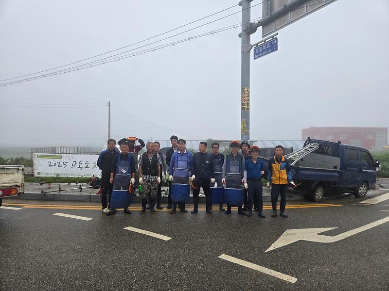 교동면_이장단,_대룡리~삼선리_도로_환경_정비