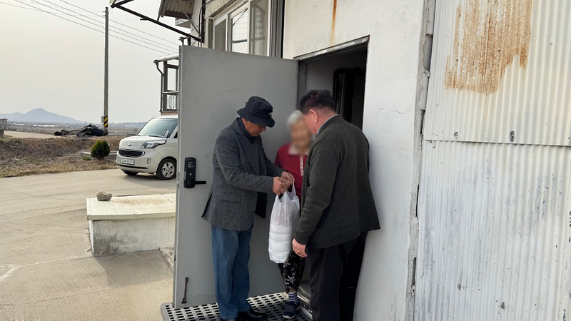 하점면_지역사회보장협의체,_푸드뱅크_기부식품_배달_지원_시작