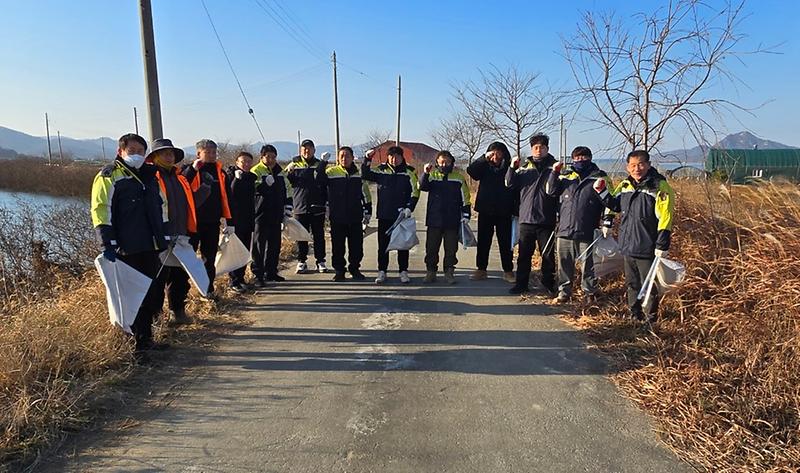 하점면_의용소방대,_삼거천_일원_환경정화에_앞장