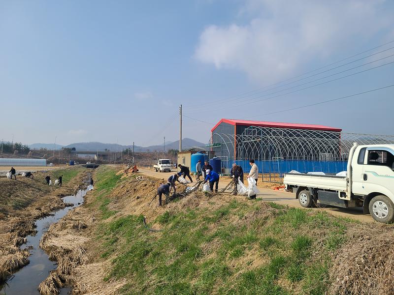 송해면_방위협의회,_“깨끗한_승릉천은_우리가_만들어요!”