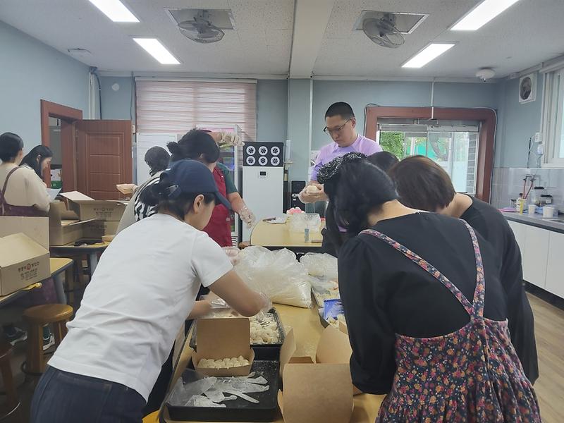 양도면_동광중학교_학부모회,_추석맞이_사랑의_떡_나눔