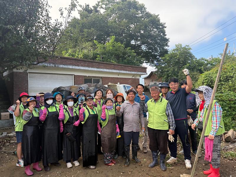 양도면_지역사회보장협의체,_거동_불편_취약계층_대상_주거_환경_개선_봉사_나서