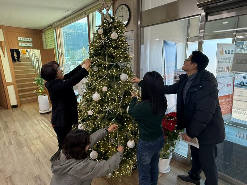 양사면,_크리스마스트리로_전하는_감성_행정_서비스