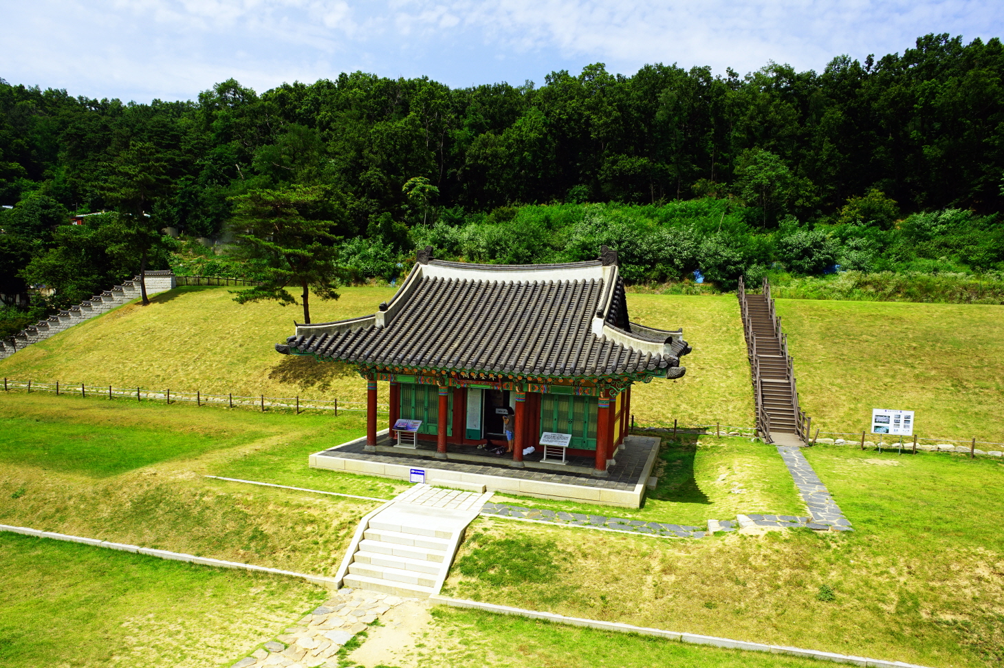 강화군,_역사·평화·자연_품은_3월_관광_코스_풍성(1_고려궁지)