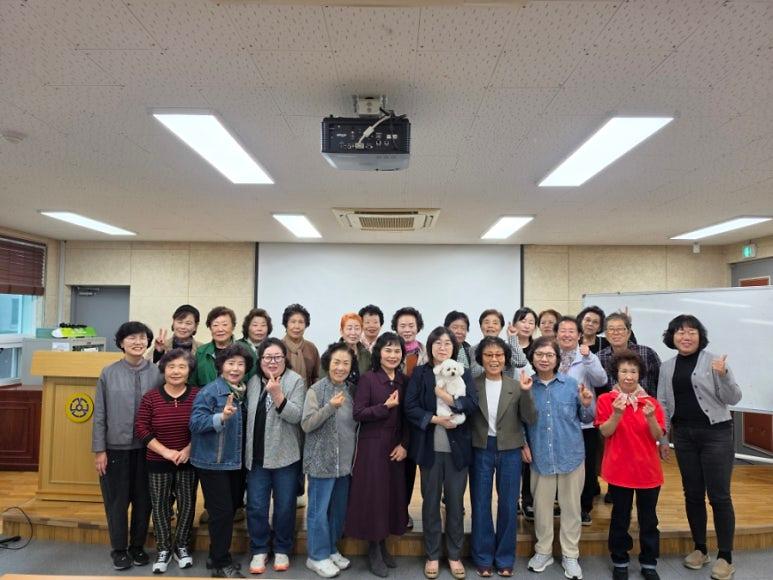 강화읍, 11월 어울림 한마당 앞두고 주민자치 동아리 응원… 연습 현장 찾아 소통 사진