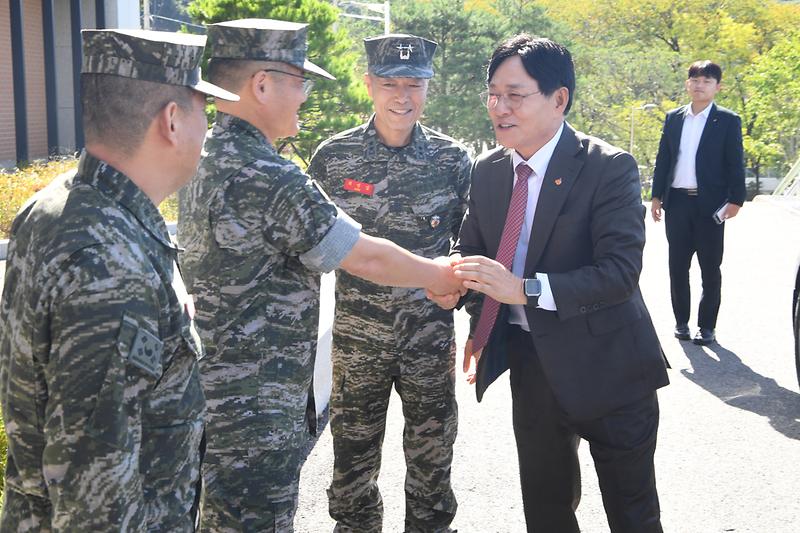 강화군,_추석_명절_맞아_안보·안전_지킴이_격려(2)
