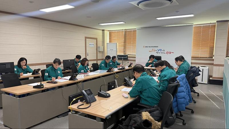 강화군,_구제역_발생에_즉각_대응(박용철_군수_주재_긴급_회의)