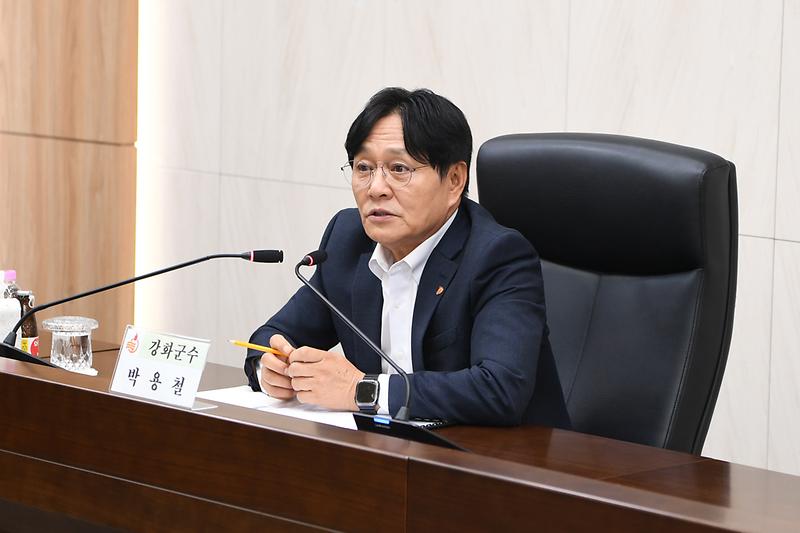 강화군,_지역_건설업계와_머리_맞대…_관내_자재·장비·인력_우선_활용으로_지역경제_선순환(2)
