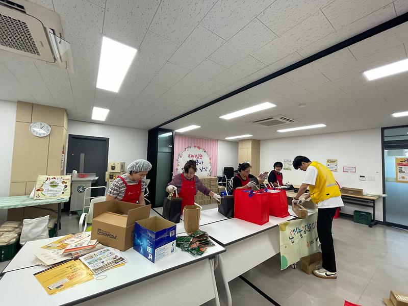 강화군자원봉사센터,_취약계층에_‘온기나눔_키트’_전달(2)