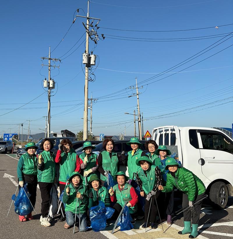 교동면_부녀회,_깨끗한_교동_만들기에_앞장