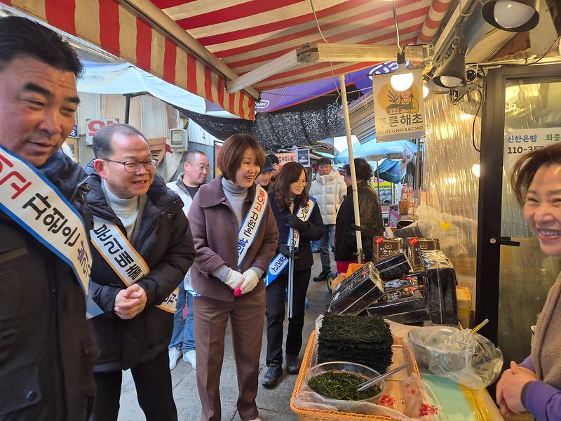 교동면,_명절_앞두고_상인들과_따뜻한_소통_행보