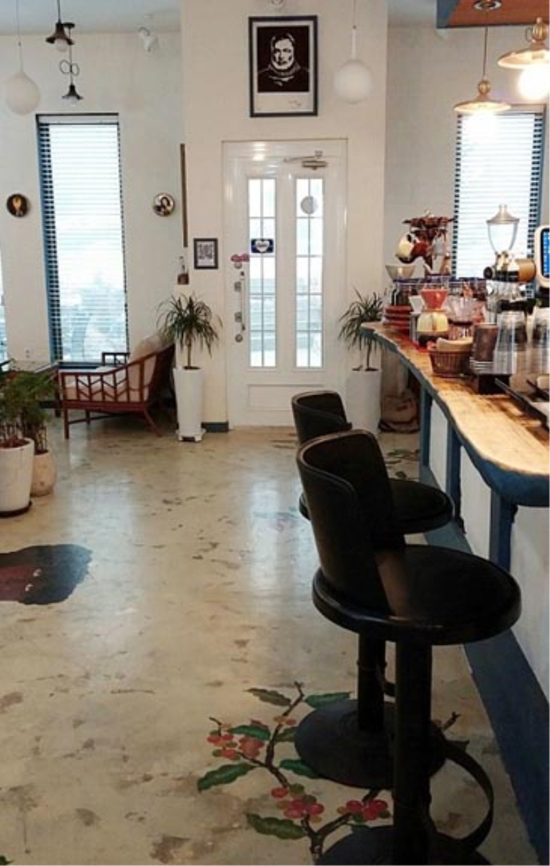 허밍웨이 사진2