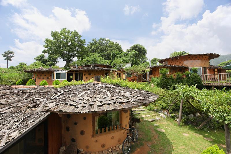 두꺼비흙집 사진