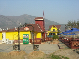 풍차 마을 사진