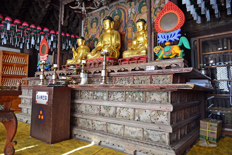 강화 전등사 대웅보전 수미단 사진2