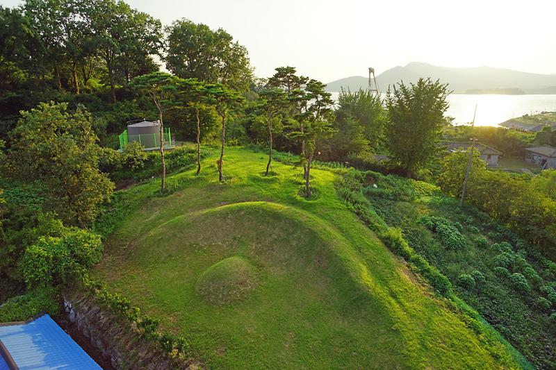 이건창묘 사진3