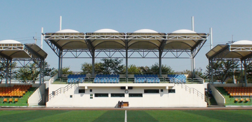 운동장 정면 사진