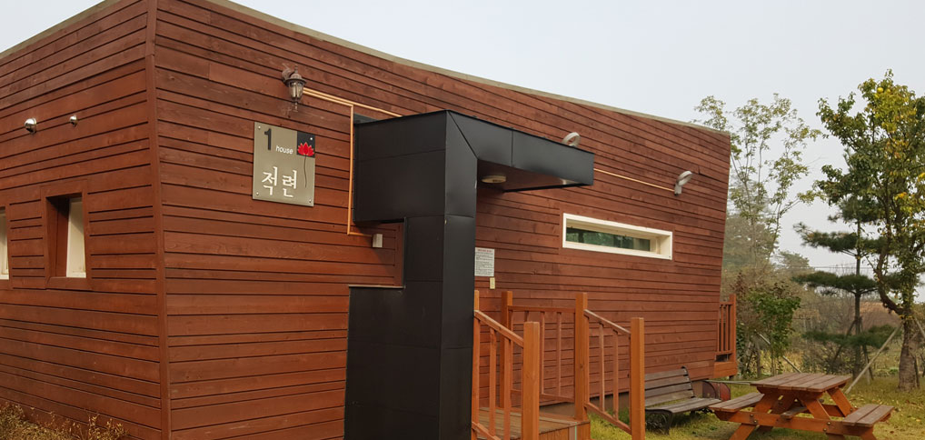 객실 적련 이미지