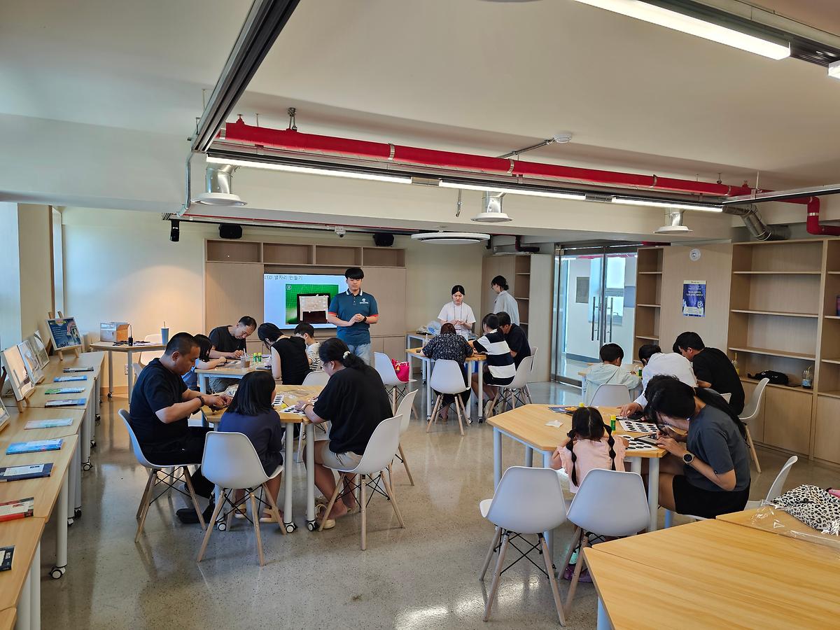 [프로그램] 여름방학 특별교육 프로그램-LED 별자리 만들기 사진